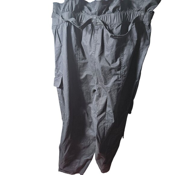 Future Collective Black Cargo Pants With Pockets & Zip Details Size 20 - Picture 9 of 10